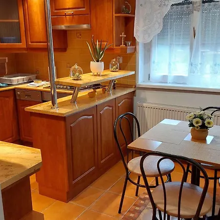 Дом отдыха In - Theiss-see 43133